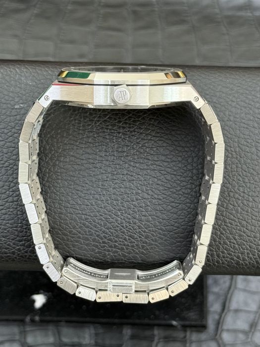 Audemars Piguet Royal Oak 41mm Black Dial