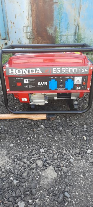 Бензиновый генератор HONDA