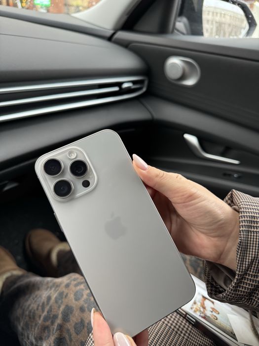 продам Iphone 15 pro max