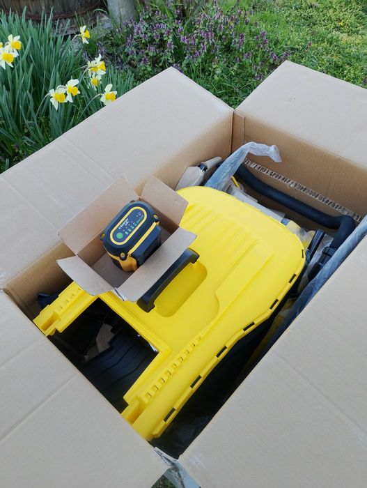 Акумулаторна косачка Нова