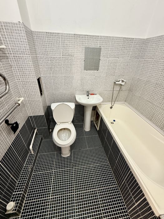 Termiz sh, Begoyim, 3 etaj 46 mkv. yangi dom