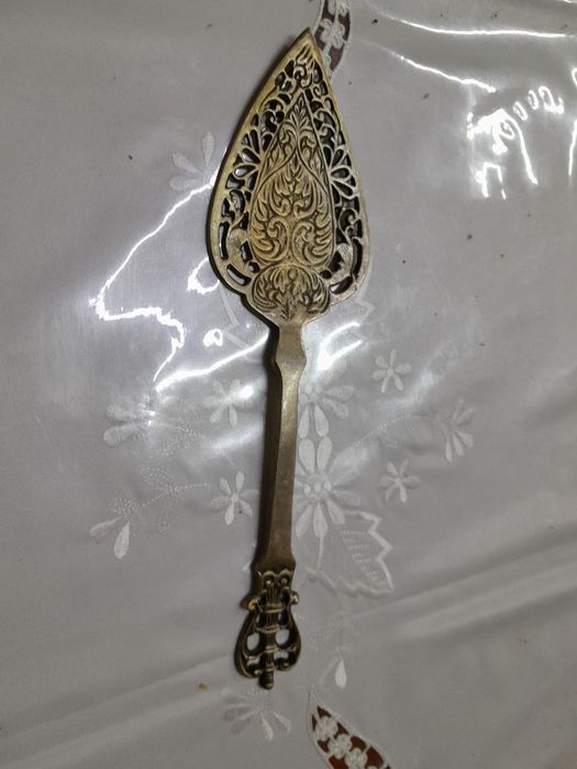 Ложка антикварная старинная для тортов смотрите фотографии смотрите др