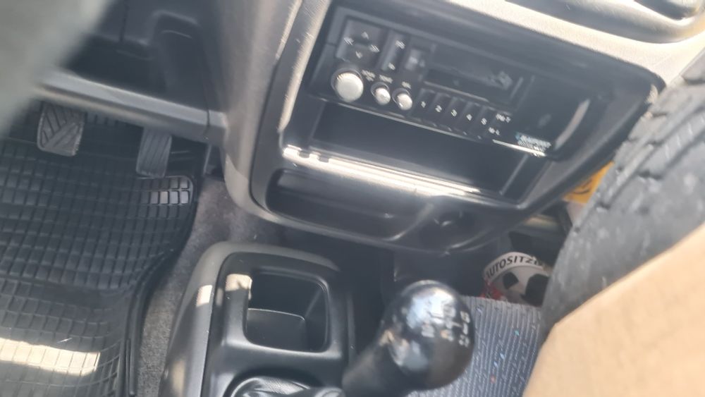 Piese suzuki ignis 1 model 4 x 4.. cel din poza