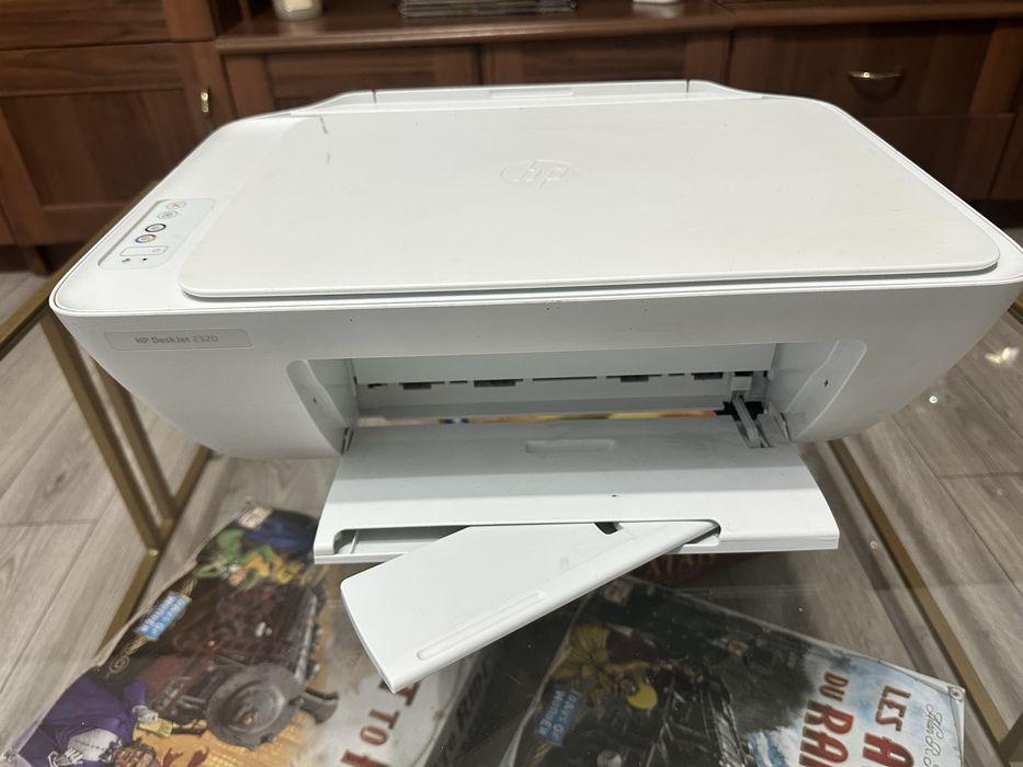 imprimanta alb-negru+color