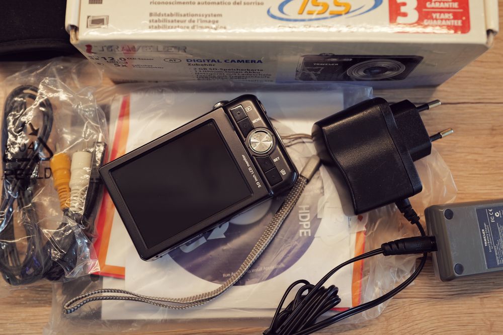 Aparat foto Traveler powershot 12 Mp ca Nou la cutie superb digital