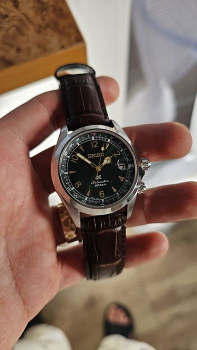 Seiko Alpinist  ( nu tissot, tudor , breitling  , doxa , longines )