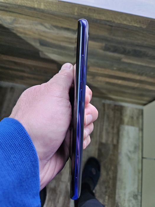Продавам Xiaomi Mi Note 10 Lite – като нов