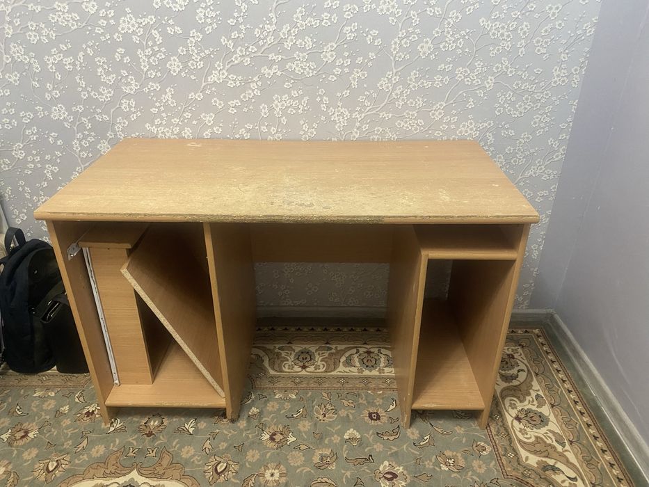 Продам стол писмен