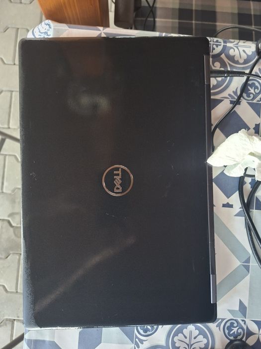 Laptop dell latitude 5590