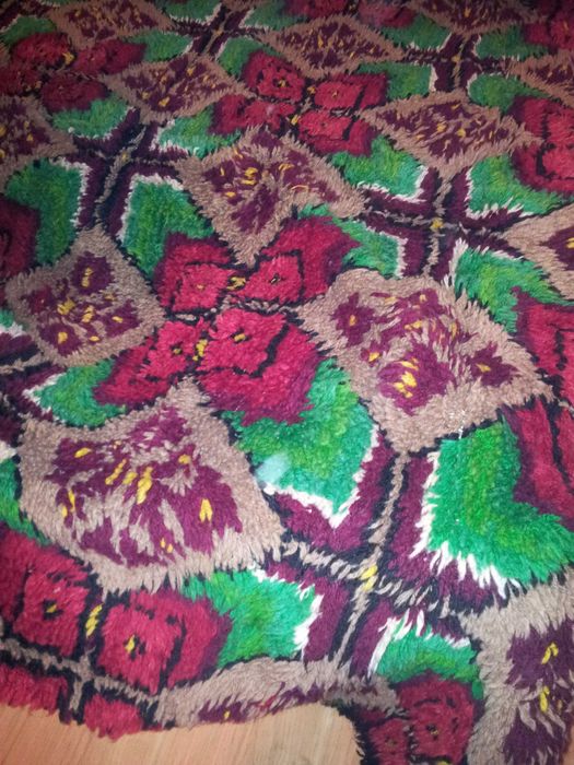 Китеник цветен 100% вълна и ръчно тъкан