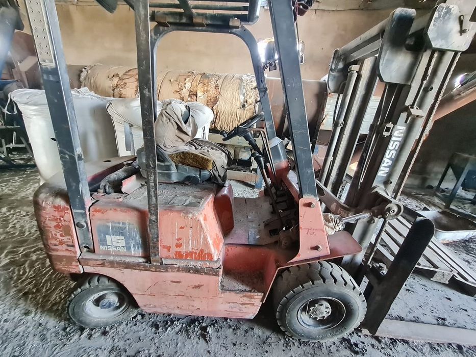 Продам вилочный погрузчик кара