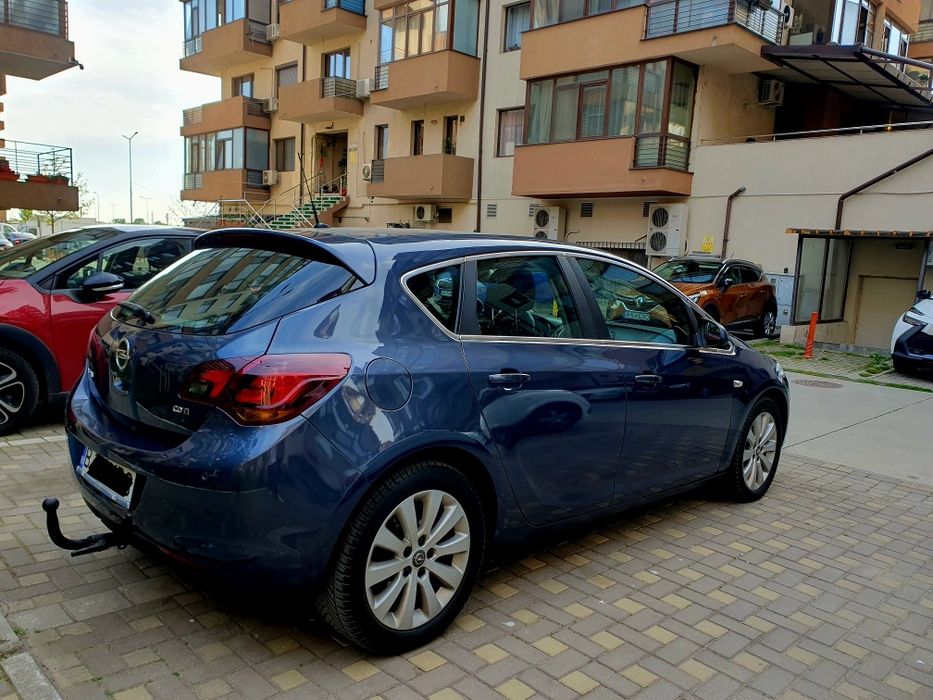 Opel astra J 2011 euro 5  intretinuta 1.7 cdti Proprietar