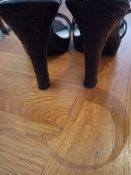 Елегантни дамски сандали размер 37