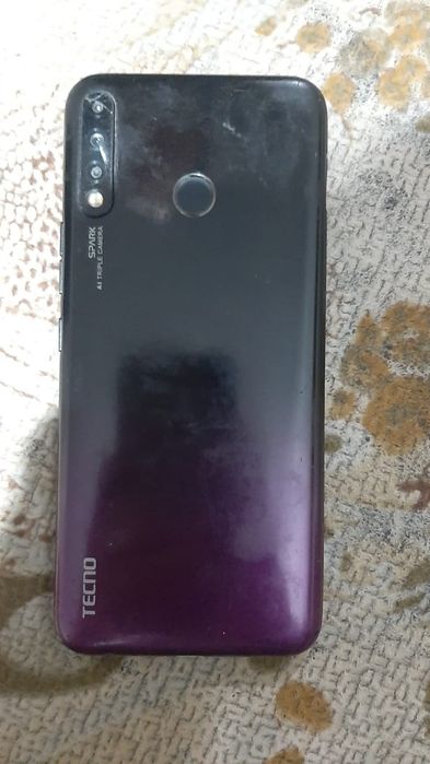 Tecno телефон за 15.000
