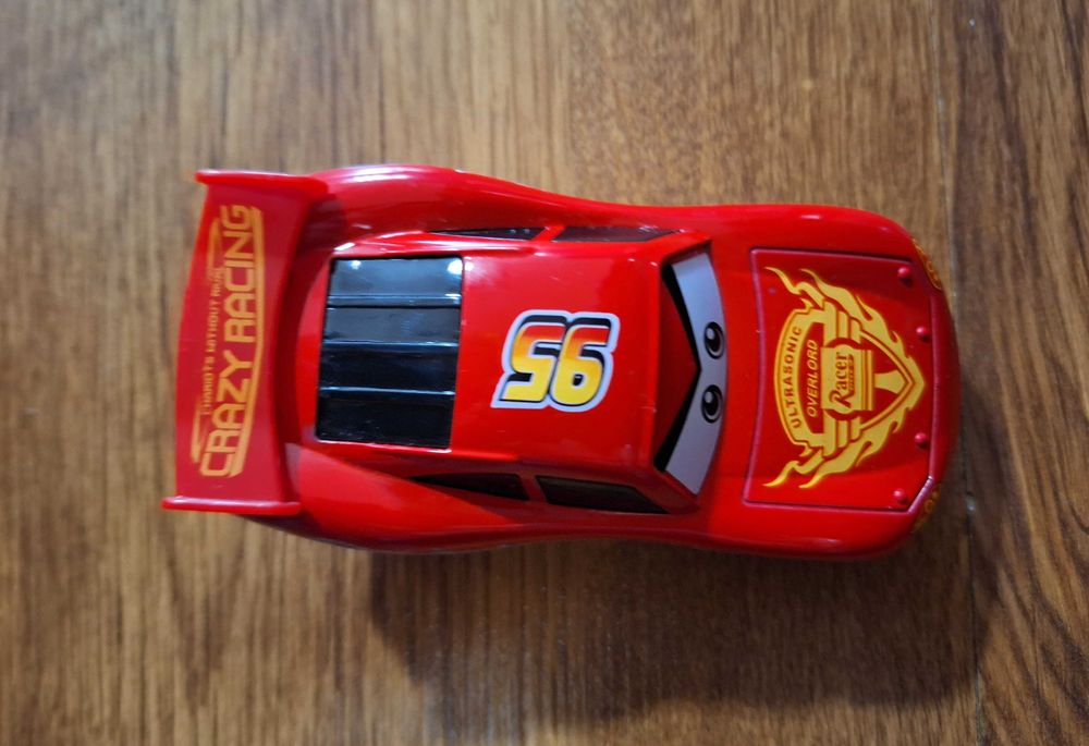 Новая музыкальная металлическая игрушечная машина отличный подарок