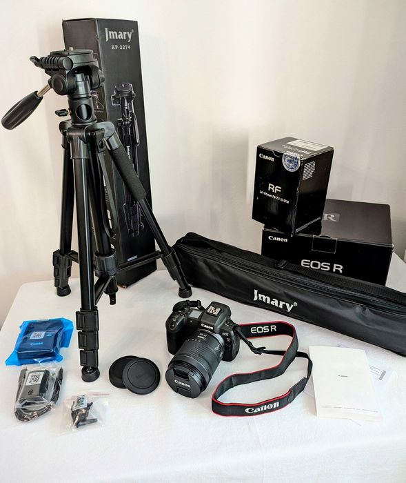 Фотоаппарат Canon EOS R +Объектив RF +Штатив Jmary Идеальное состояние