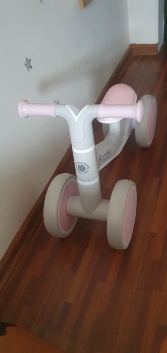Bicicleta echilibru noua