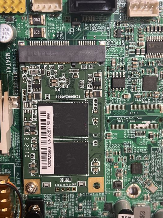 Материнская плата mini-itx  в сборе