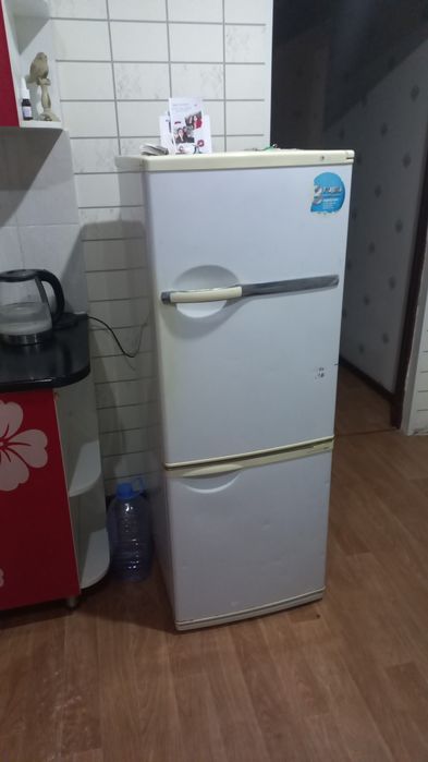 Продам холодильник,