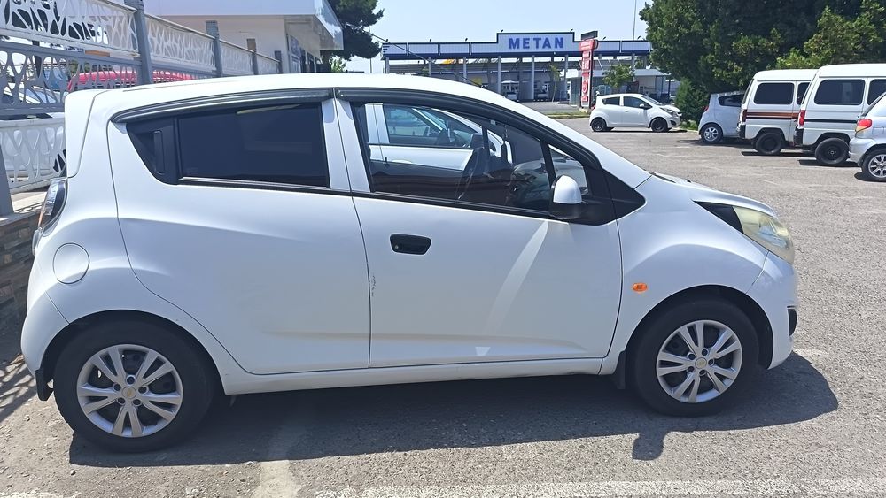 Spark 1.25 mator. 2012 yil 428 000 yurgan.