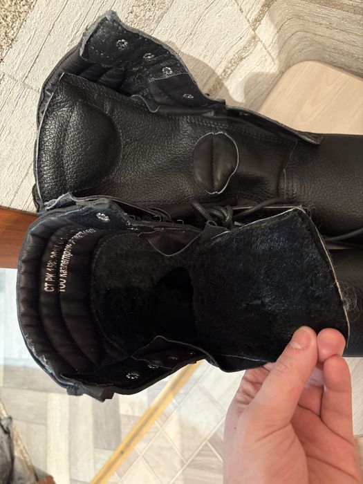 Продам зимние Берцы