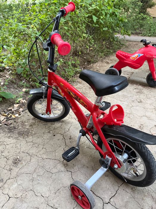 Bicicleta cu pedale Cars