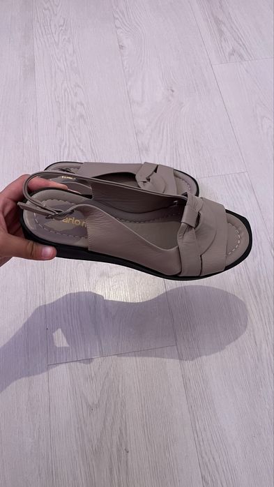 Босоножка женская