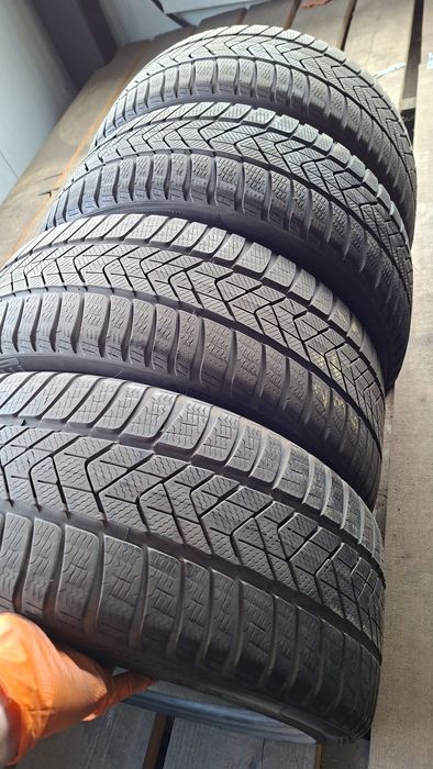 Set 235 40 R19 Pirelli iarna M+S cauciucuri anvelope ms 19