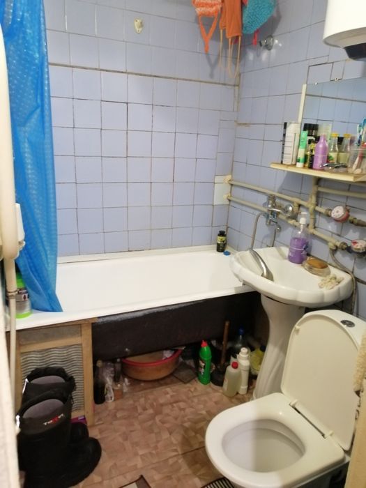Продам 3 ком. Квартиру на цем поселке.