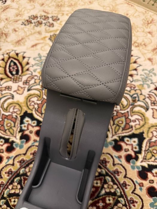 Дамас бар сотилади