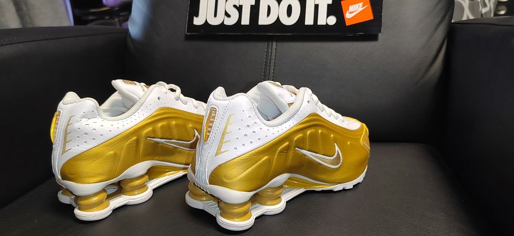Nike Shox R4, номер 36