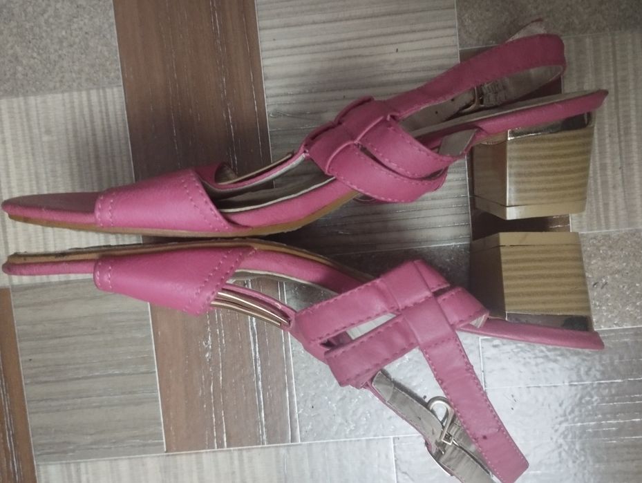 Босоножки женские 40р