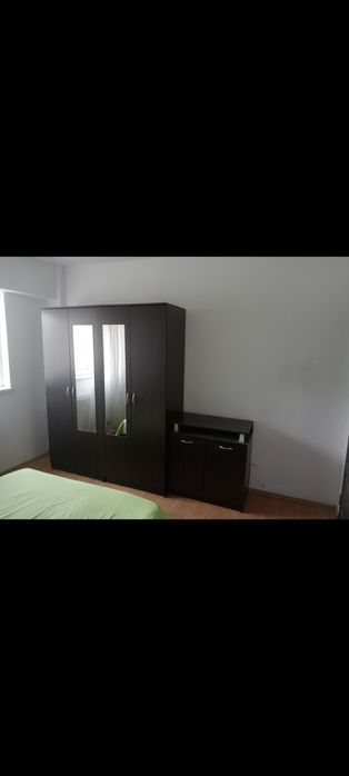 Închiriez camera in apartament Dr taberei