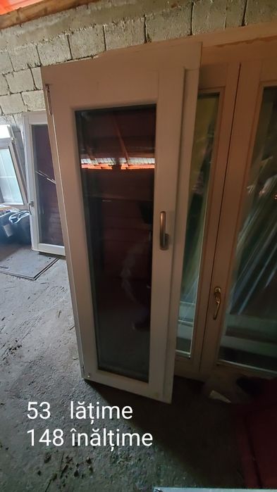 Geamuri lemn masiv și termopan PVC