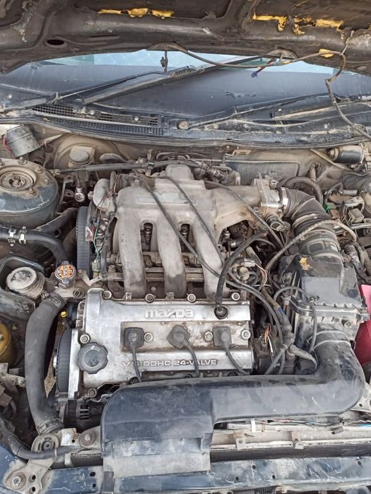 Продам Мазда 1993