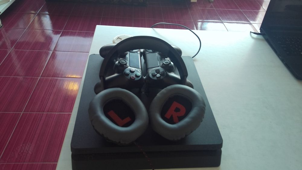 Плейстейшън,, Sony,, 5