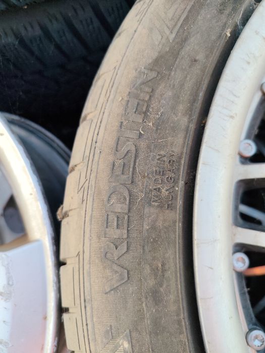 Veedestein 225/45R17