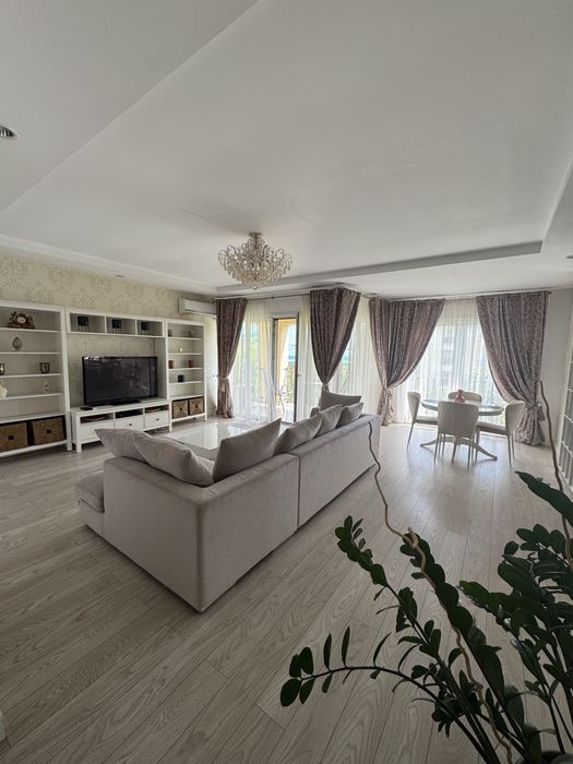 Apartament Spatios 3 camere Cosmopilis