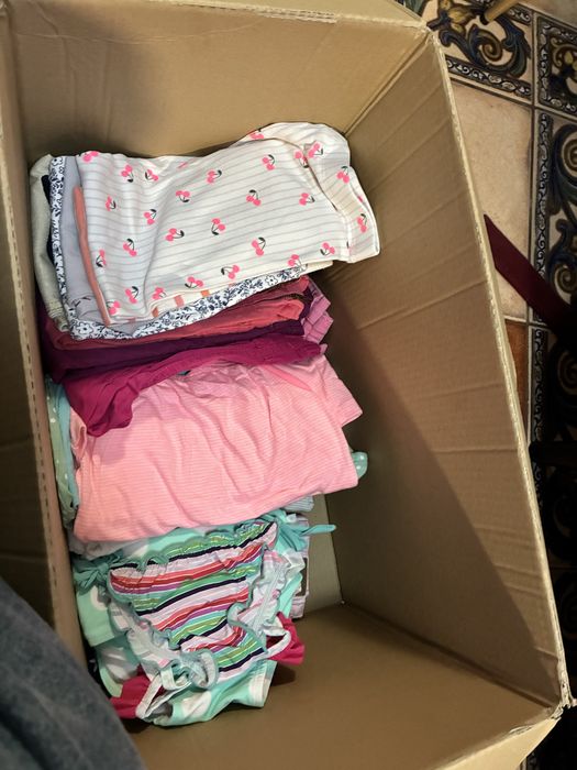 Haine fiarte bune fetita