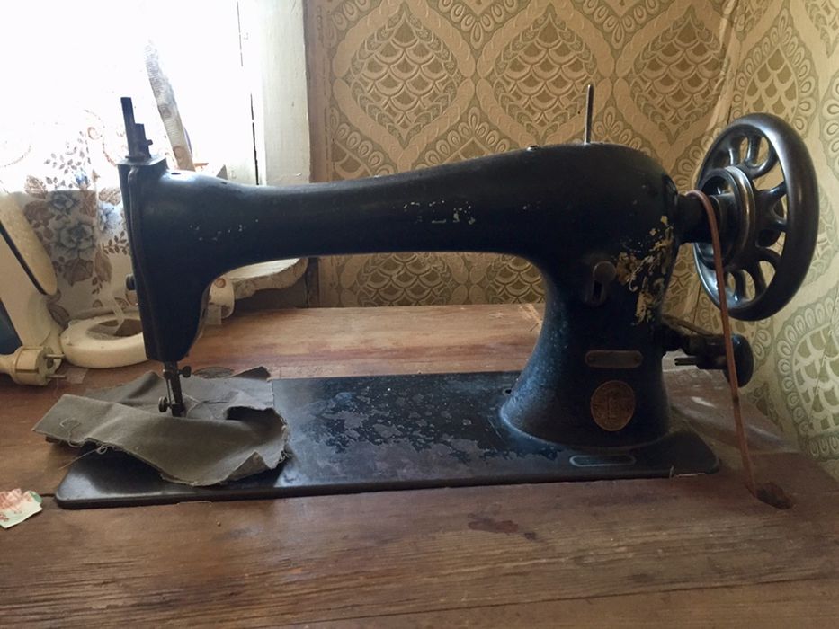 Швейная машинка Singer