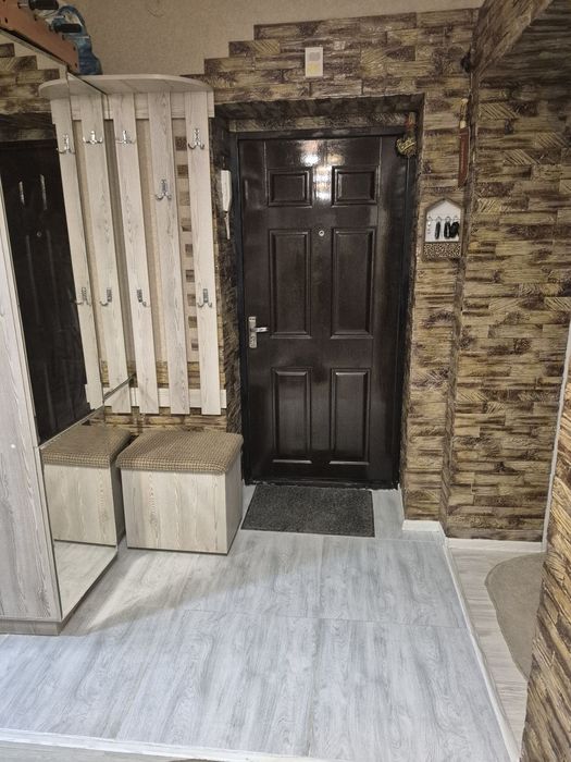 Продаётся 3/3/5
Олмос махалла (58А военный городок)
Мебель и техника о