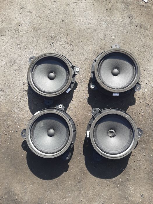 Set boxe fata / spate Toyota Rav 4
