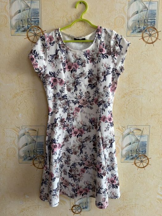 Продам женские вещи