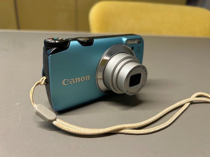 Canon PowerShot A3200 IS