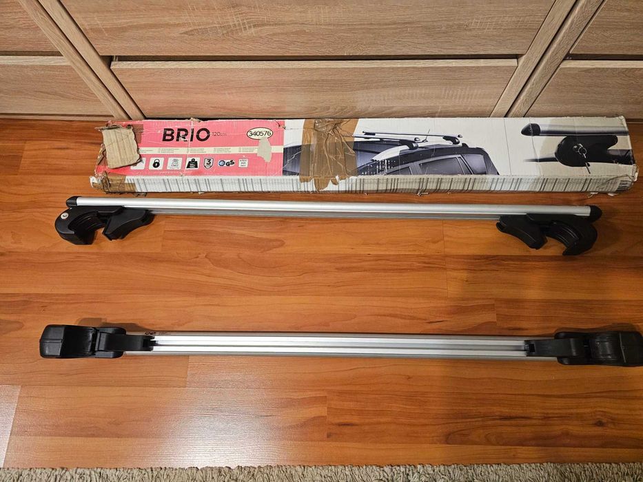 Продавам греди за багажник Menabo Brio