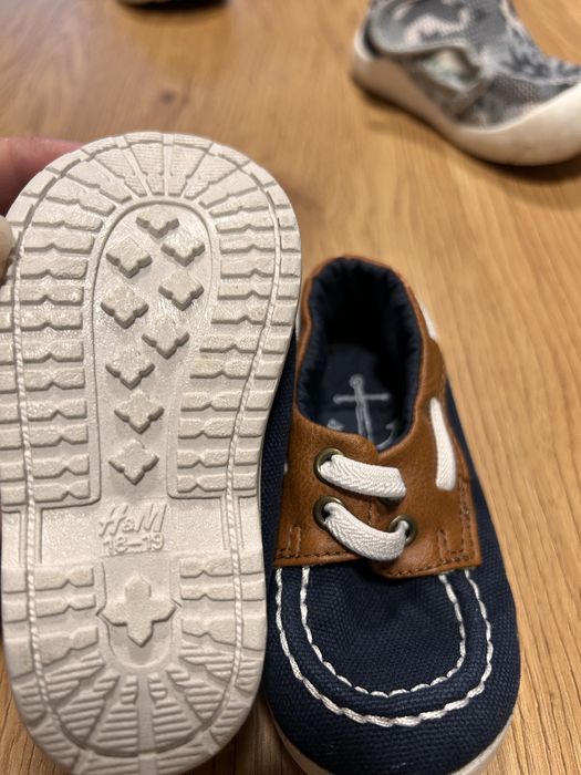 Детски обувки от 18 до 22 номер запазени