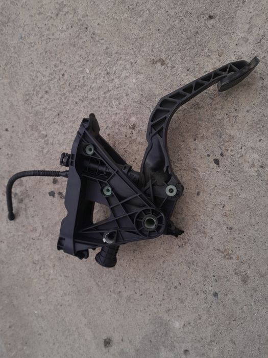 Pedală ambreiaj skoda