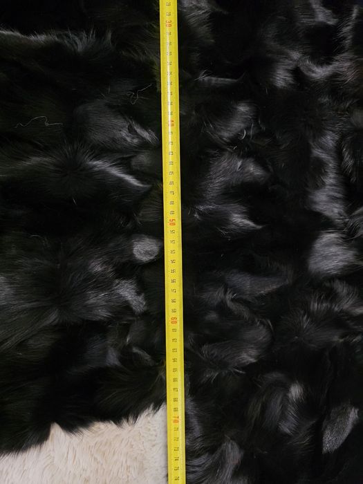 Haina de blana neagra