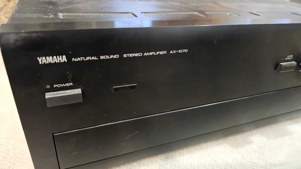 Amplificator Yamaha AX-1070 defect
