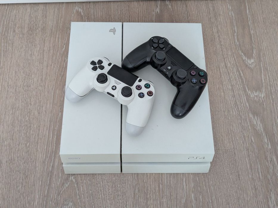 Sony PlayStation 4 Fat 500GB White